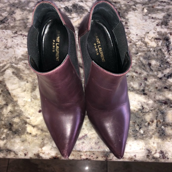 Saint Laurent Ela Ankle boot in aubergine - Picture 8 of 8